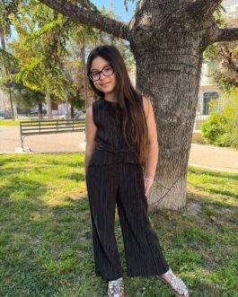 Tuta Intera Plissé da Bambina – Elegante Jumpsuit Nero con Nodo in Vita